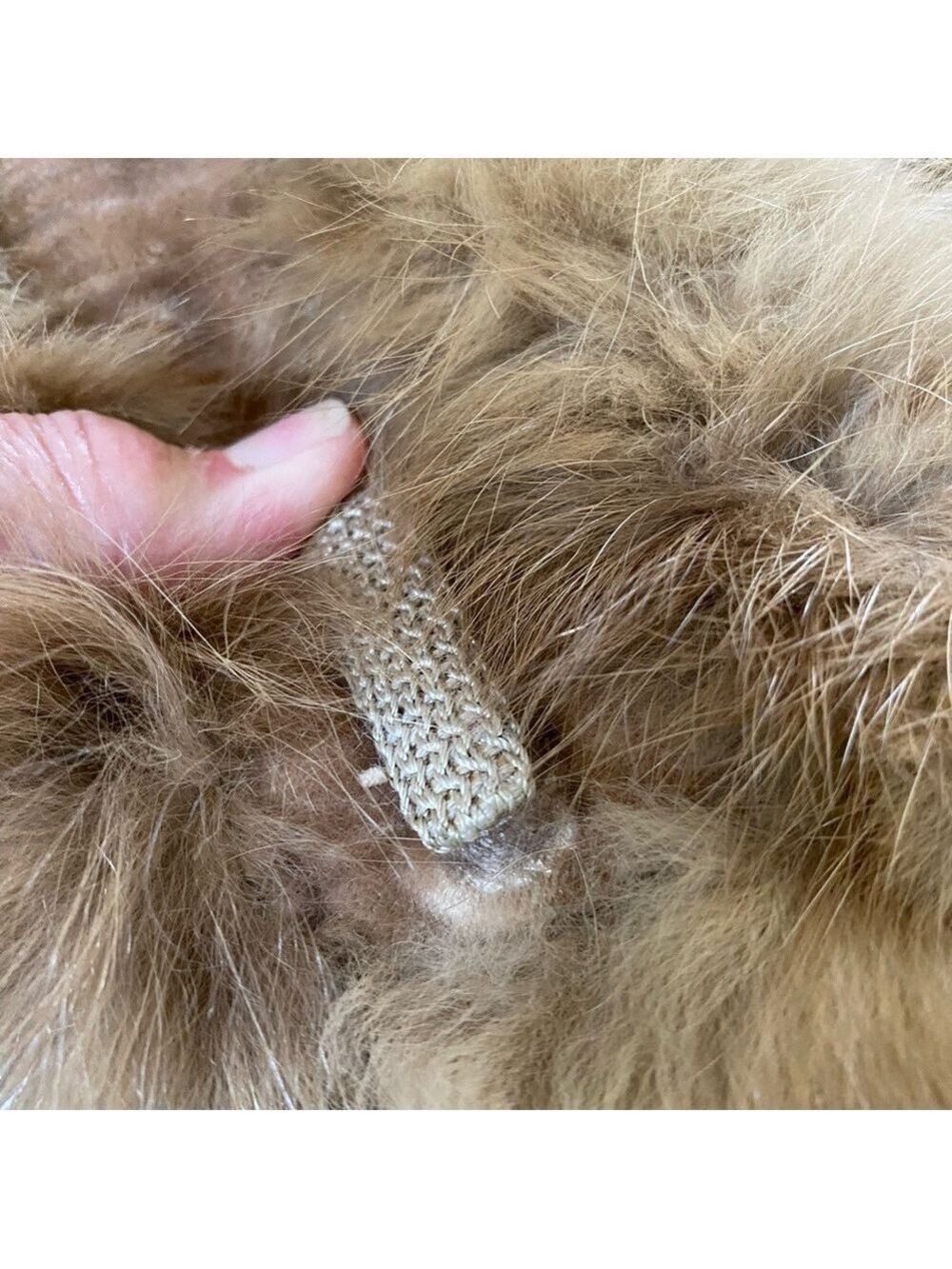 Brix Furs of Saginaw, Michigan Mink Collar with Clips Velvet Lining - Picture 5 of 5